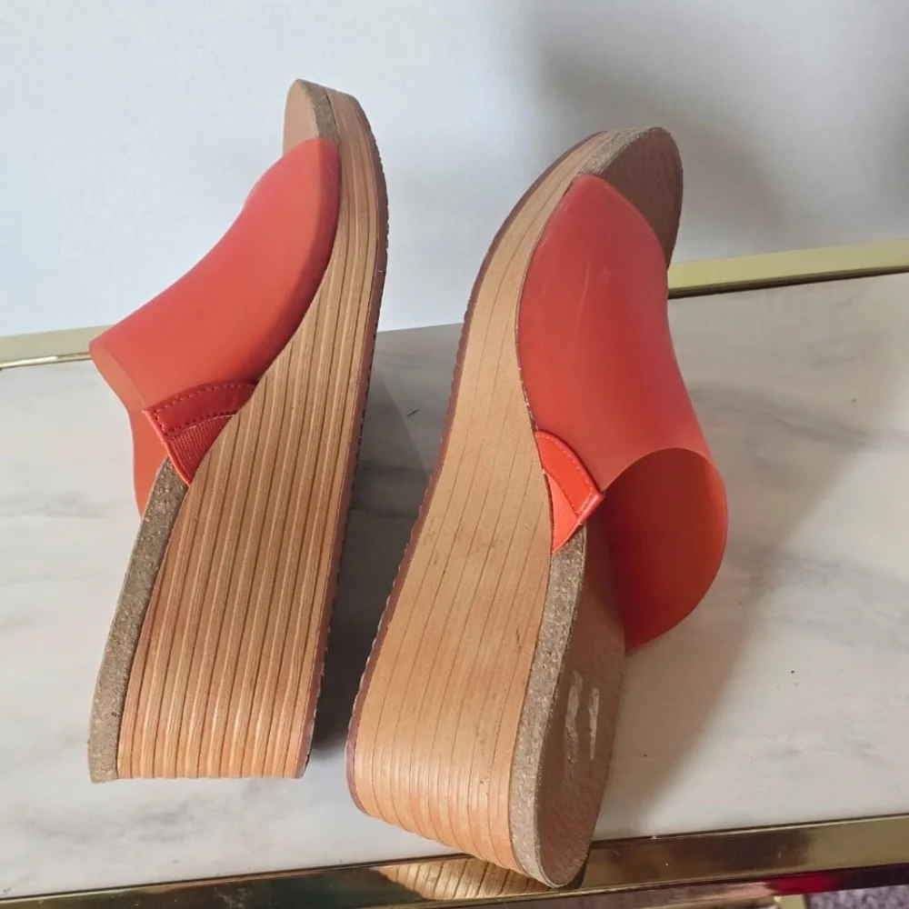 Baretraps Women’s Yalissa Wedge Slide Sandal Olin Orange Size 9.